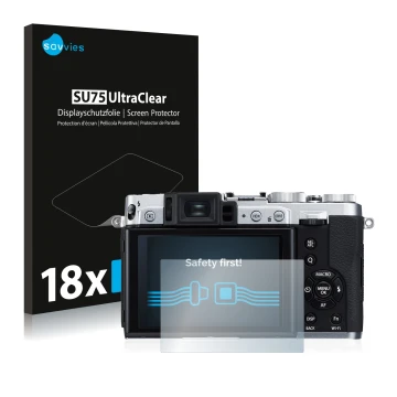 Parte frontal de un envase de producto con el logotipo de la marca Savvies. Al lado se muestra el dispositivo Fujifilm X30 con