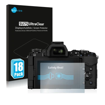 Parte frontal de un envase de producto con el logotipo de la marca Savvies. Al lado se muestra el dispositivo Olympus OM-D E-M