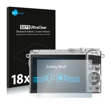 Parte frontal de un envase de producto con el logotipo de la marca Savvies. Al lado se muestra el dispositivo Nikon 1 J5 con s