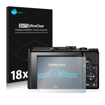 Parte frontal de un envase de producto con el logotipo de la marca Savvies. Al lado se muestra el dispositivo Nikon Coolpix A9