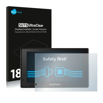 Parte frontal de un envase de producto con el logotipo de la marca Savvies. Al lado se muestra el dispositivo Garmin DriveSmar