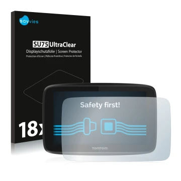 Parte frontal de un envase de producto con el logotipo de la marca Savvies. Al lado se muestra el dispositivo TomTom GO 5200 c