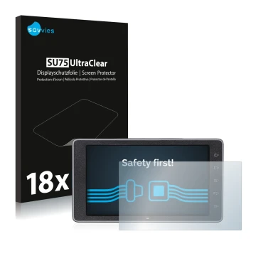 Parte frontal de un envase de producto con el logotipo de la marca Savvies. Al lado se muestra el dispositivo DJI Crystalsky (