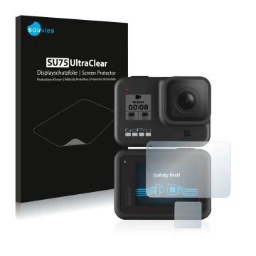 Parte frontal de un envase de producto con el logotipo de la marca Savvies. Al lado se muestra el dispositivo GoPro Hero 8 Bla