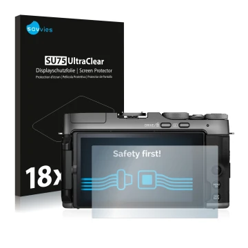 Parte frontal de un envase de producto con el logotipo de la marca Savvies. Al lado se muestra el dispositivo Fujifilm X-A7 co