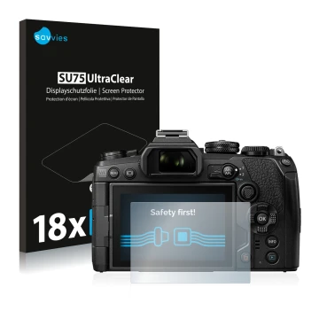 Parte frontal de un envase de producto con el logotipo de la marca Savvies. Al lado se muestra el dispositivo Olympus OM-D E-M
