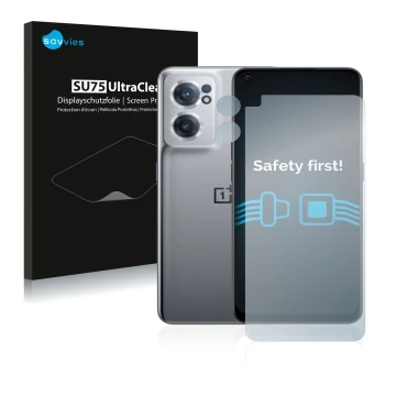 Parte frontal de un envase de producto con el logotipo de la marca Savvies. Al lado se muestra el dispositivo OnePlus Nord CE 