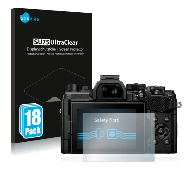 Parte frontal de un envase de producto con el logotipo de la marca Savvies. Al lado se muestra el dispositivo Olympus OM Syste