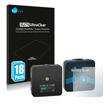 Parte frontal de un envase de producto con el logotipo de la marca Savvies. Al lado se muestra el dispositivo Rode Wireless GO
