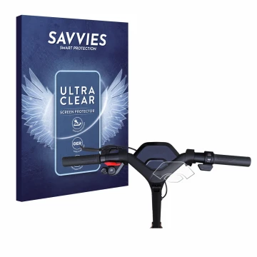 Parte frontal de un envase de producto con el logotipo de la marca Savvies. Al lado se muestra el dispositivo Segway Ninebot P