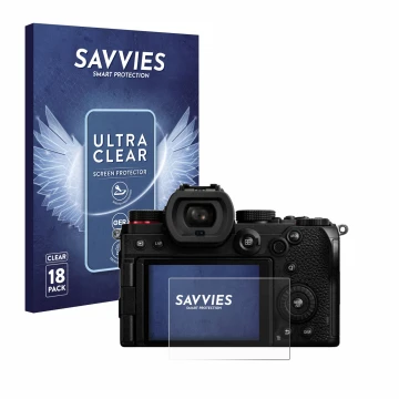 Parte frontal de un envase de producto con el logotipo de la marca Savvies. Al lado se muestra el dispositivo Panasonic Lumix 