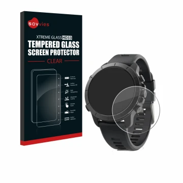 Parte frontal de un envase de producto con el logotipo de la marca Savvies. Al lado se muestra el dispositivo Wahoo Elemnt Riv