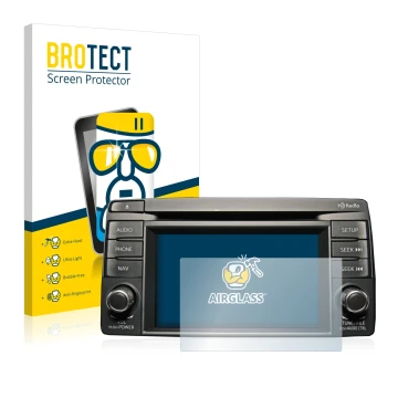 Parte frontal de un envase de producto con el logotipo de la marca BROTECT. Al lado se muestra el dispositivo Mazda CX-5 2012-