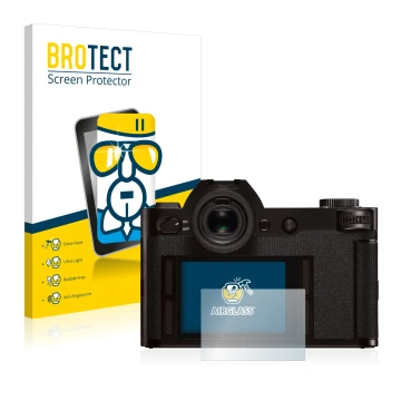 Parte frontal de un envase de producto con el logotipo de la marca BROTECT. Al lado se muestra el dispositivo Leica SL (Typ 60