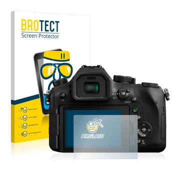 Parte frontal de un envase de producto con el logotipo de la marca BROTECT. Al lado se muestra el dispositivo Panasonic Lumix 