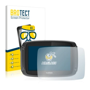 Parte frontal de un envase de producto con el logotipo de la marca BROTECT. Al lado se muestra el dispositivo TomTom Rider 450