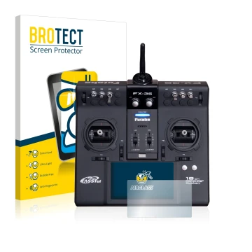 Parte frontal de un envase de producto con el logotipo de la marca BROTECT. Al lado se muestra el dispositivo Robbe Futaba FX-