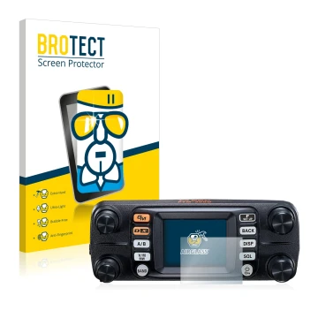 Parte frontal de un envase de producto con el logotipo de la marca BROTECT. Al lado se muestra el dispositivo Yaesu FTM-300DE 