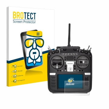 Parte frontal de un envase de producto con el logotipo de la marca BROTECT. Al lado se muestra el dispositivo Radiomaster TX16