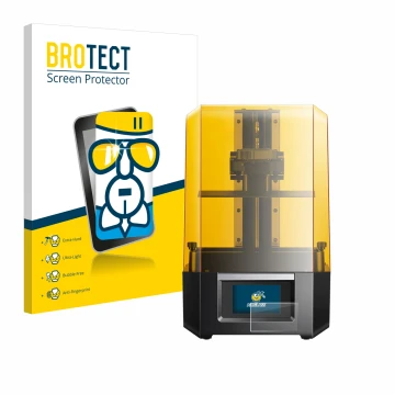 Parte frontal de un envase de producto con el logotipo de la marca BROTECT. Al lado se muestra el dispositivo Anycubic Photon 