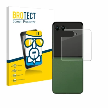 Parte frontal de un envase de producto con el logotipo de la marca BROTECT. Al lado se muestra el dispositivo Motorola Razr 50