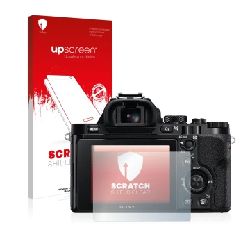 Parte frontal de un envase de producto con el logotipo de la marca upscreen. Al lado se muestra el dispositivo Sony Alpha 7 (I