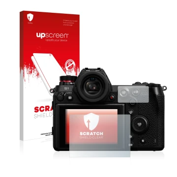 Parte frontal de un envase de producto con el logotipo de la marca upscreen. Al lado se muestra el dispositivo Panasonic Lumix