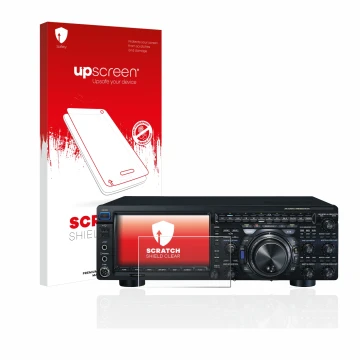 Parte frontal de un envase de producto con el logotipo de la marca upscreen. Al lado se muestra el dispositivo Yaesu FT-DX101D