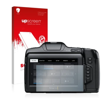 Parte frontal de un envase de producto con el logotipo de la marca upscreen. Al lado se muestra el dispositivo Blackmagic Pock
