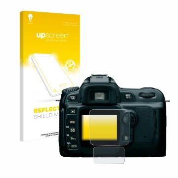 Parte frontal de un envase de producto con el logotipo de la marca upscreen. Al lado se muestra el dispositivo Nikon D50 con s