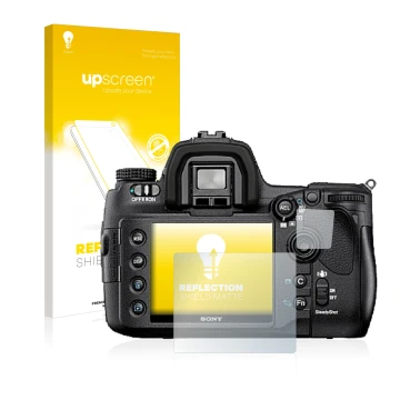 Parte frontal de un envase de producto con el logotipo de la marca upscreen. Al lado se muestra el dispositivo Sony Alpha 850 