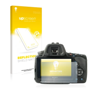 Parte frontal de un envase de producto con el logotipo de la marca upscreen. Al lado se muestra el dispositivo Sony Alpha 55 (