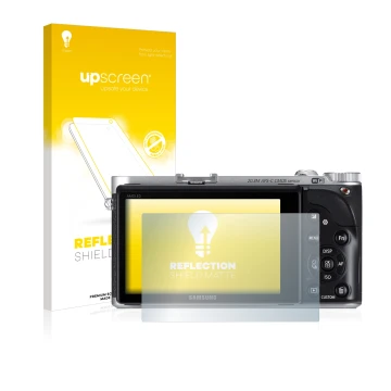 Parte frontal de un envase de producto con el logotipo de la marca upscreen. Al lado se muestra el dispositivo Samsung NX300 c