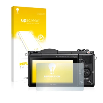 Parte frontal de un envase de producto con el logotipo de la marca upscreen. Al lado se muestra el dispositivo Sony Alpha 5000