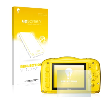 Parte frontal de un envase de producto con el logotipo de la marca upscreen. Al lado se muestra el dispositivo Nikon Coolpix S