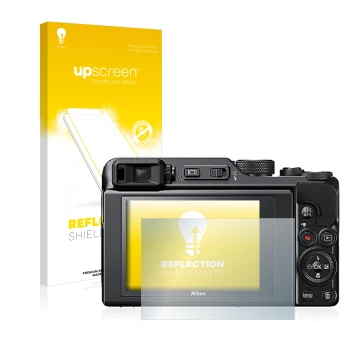 Parte frontal de un envase de producto con el logotipo de la marca upscreen. Al lado se muestra el dispositivo Nikon Coolpix A