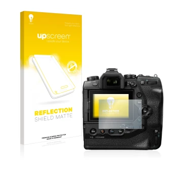 Parte frontal de un envase de producto con el logotipo de la marca upscreen. Al lado se muestra el dispositivo Olympus OM-D E-