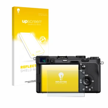 Parte frontal de un envase de producto con el logotipo de la marca upscreen. Al lado se muestra el dispositivo Sony A7C con su