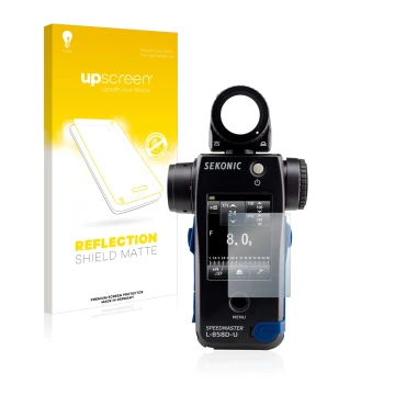 Parte frontal de un envase de producto con el logotipo de la marca upscreen. Al lado se muestra el dispositivo Sekonic L858D c