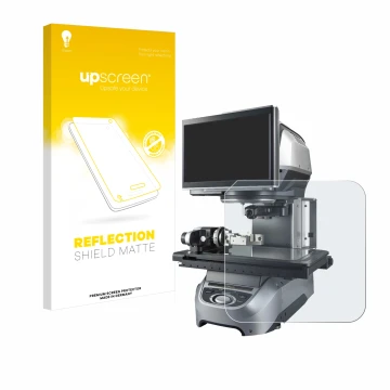 Parte frontal de un envase de producto con el logotipo de la marca upscreen. Al lado se muestra el dispositivo Keyence IM-8020