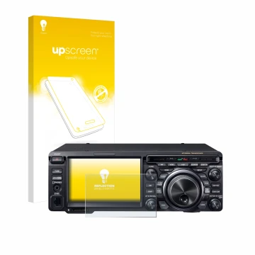 Parte frontal de un envase de producto con el logotipo de la marca upscreen. Al lado se muestra el dispositivo Yaesu FT-DX10 c
