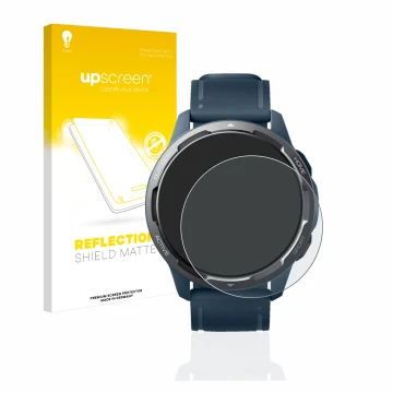 Parte frontal de un envase de producto con el logotipo de la marca upscreen. Al lado se muestra el dispositivo Xiaomi Watch S1