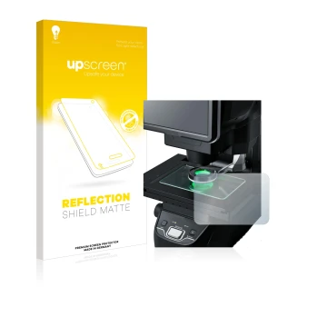 Parte frontal de un envase de producto con el logotipo de la marca upscreen. Al lado se muestra el dispositivo Keyence IM-7030