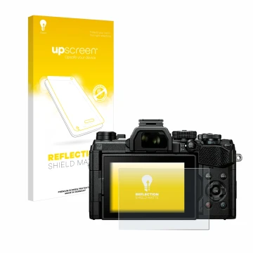 Parte frontal de un envase de producto con el logotipo de la marca upscreen. Al lado se muestra el dispositivo Olympus OM Syst