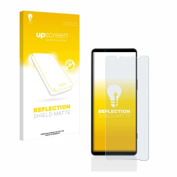 Parte frontal de un envase de producto con el logotipo de la marca upscreen. Al lado se muestra el dispositivo Sony Xperia 1 V