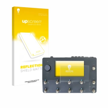 Parte frontal de un envase de producto con el logotipo de la marca upscreen. Al lado se muestra el dispositivo Neural DSP Quad