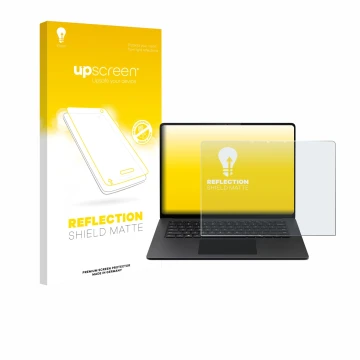 Parte frontal de un envase de producto con el logotipo de la marca upscreen. Al lado se muestra el dispositivo Microsoft Surfa