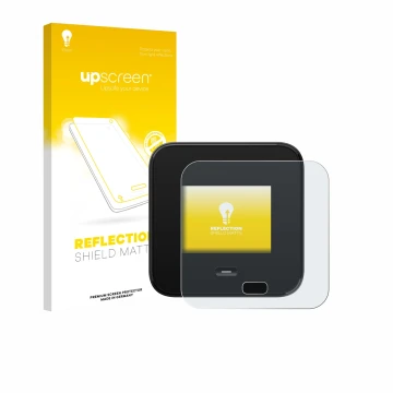 Parte frontal de un envase de producto con el logotipo de la marca upscreen. Al lado se muestra el dispositivo Netgear Nightha