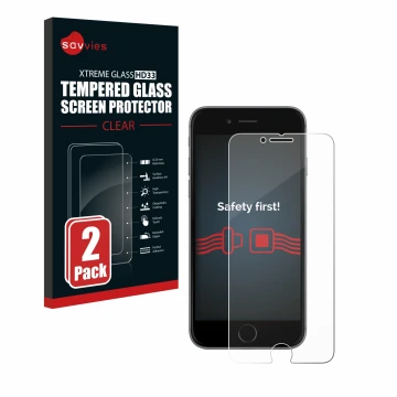 Parte frontal de un envase de producto con el logotipo de la marca Savvies. Al lado se muestra el dispositivo Apple iPhone 6 c