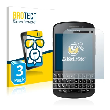 Parte frontal de un envase de producto con el logotipo de la marca BROTECT. Al lado se muestra el dispositivo BlackBerry Q10 c